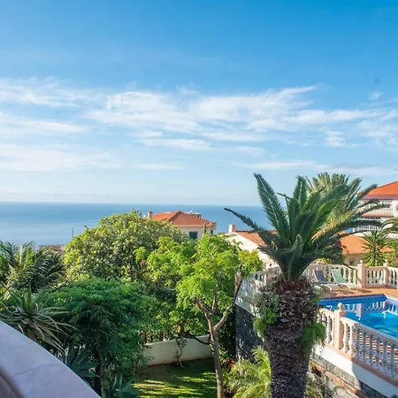 Charming House In With Pool And Terrace Canico (Madeira)