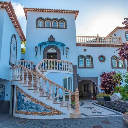 Charming House In With Pool And Terrace Holiday home Canico (Madeira)